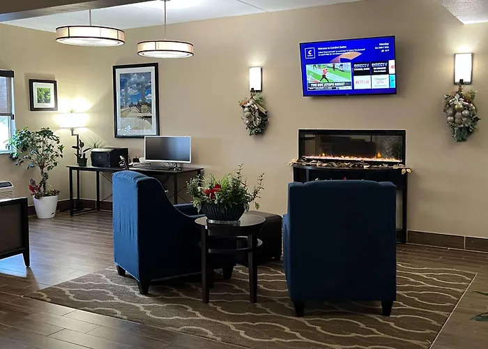 Comfort Inn & Suites Wilkes Barre - Arena